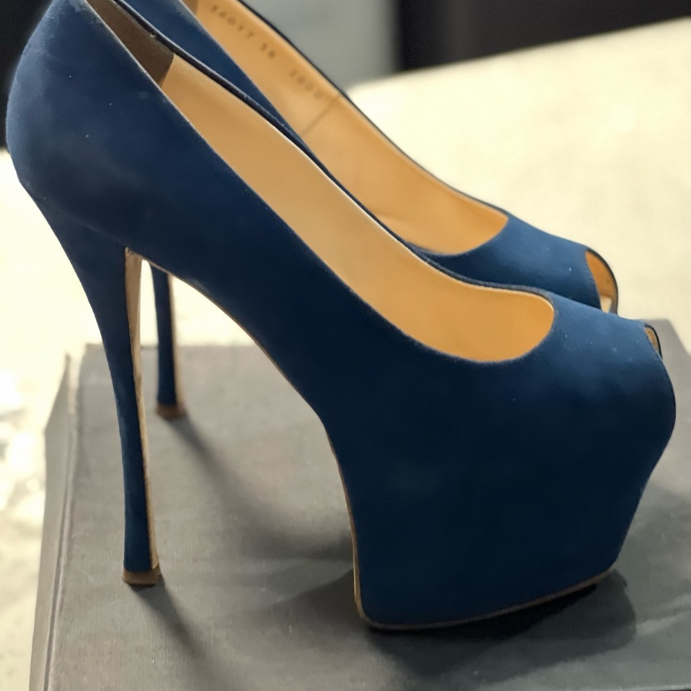 Authentic Giuseppe Zanotti  liza 90 pl heel - Picture 3 of 7